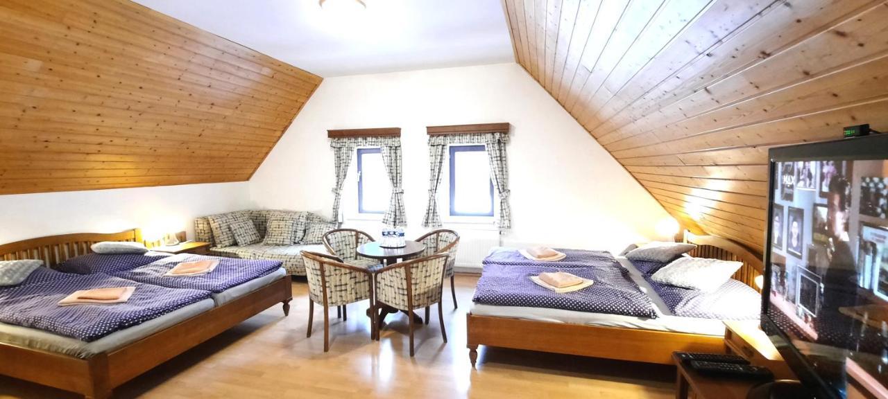 Hotel Perla Jizery Josefŭv Dŭl Esterno foto