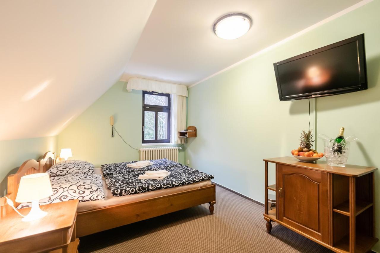 Hotel Perla Jizery Josefŭv Dŭl Esterno foto