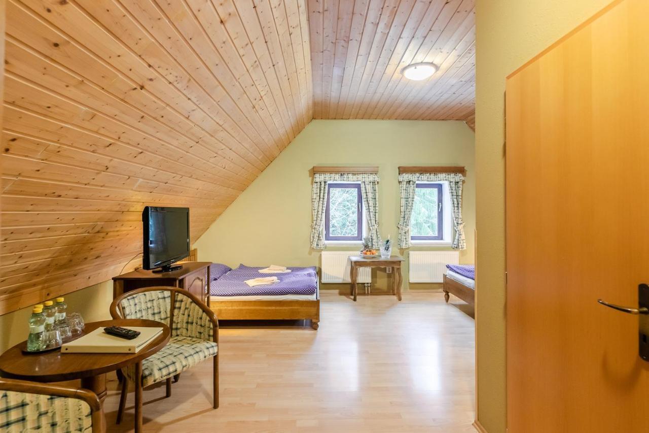 Hotel Perla Jizery Josefŭv Dŭl Esterno foto